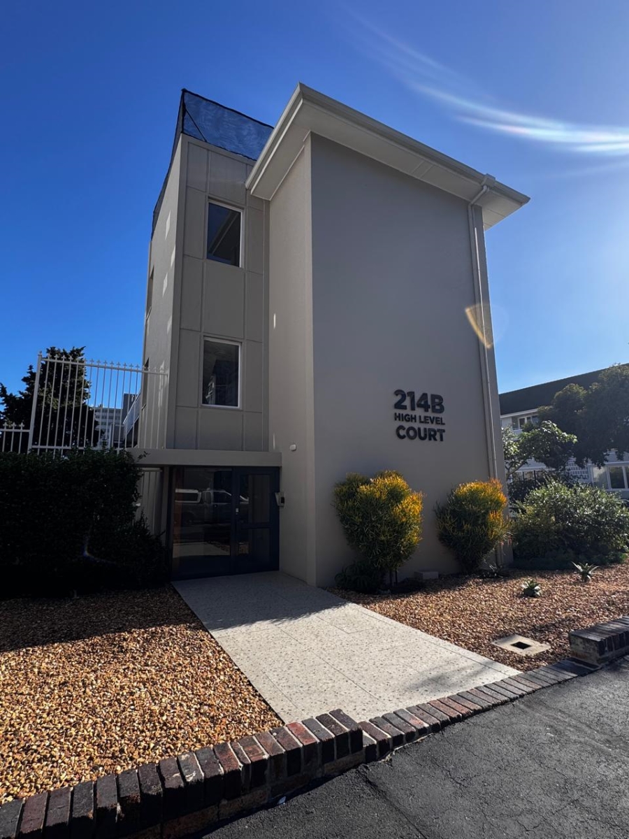 To Let 2 Bedroom Property for Rent in Sea Point Western Cape